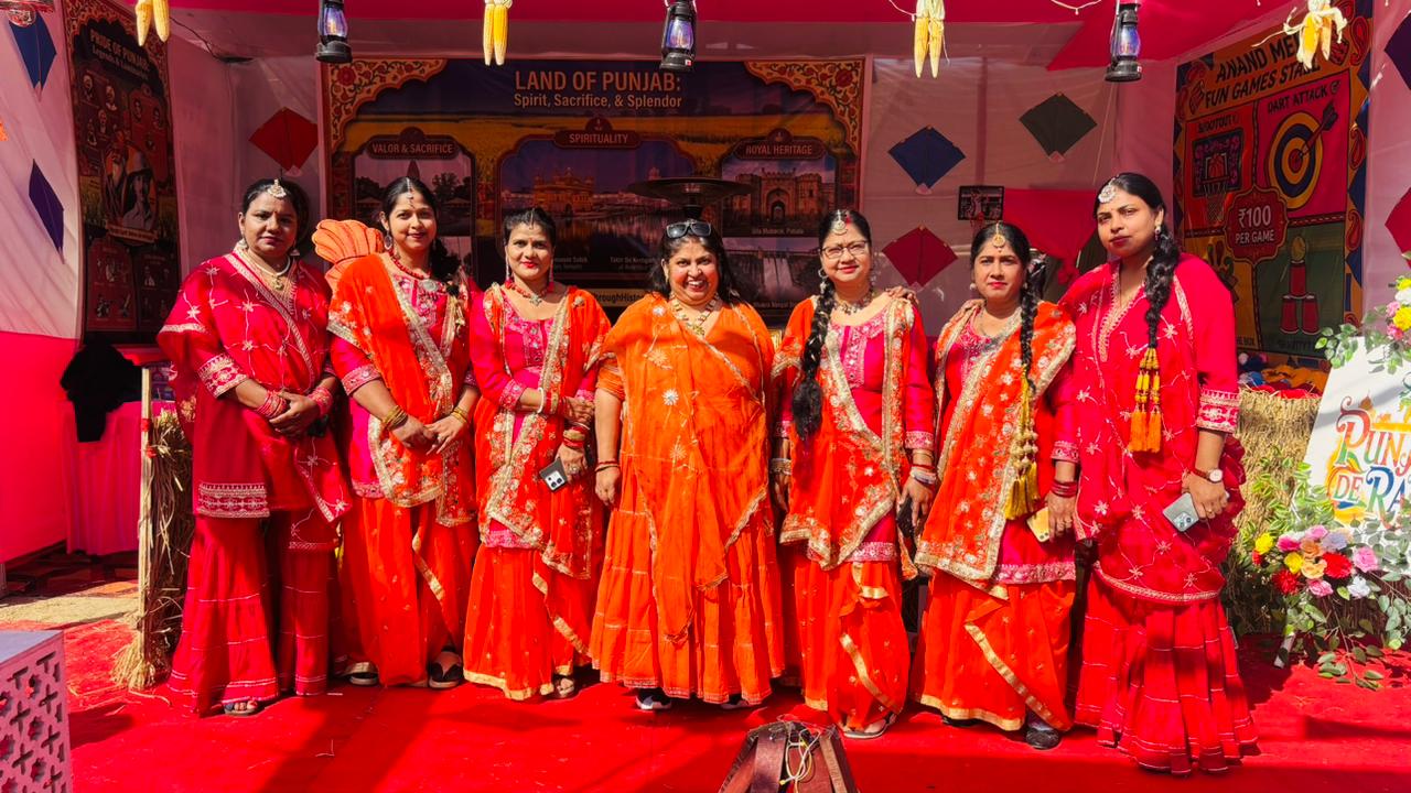 धनबाद में आनंद मेला का आयोजन, महिला सशक्तिकरण को बढ़ावा